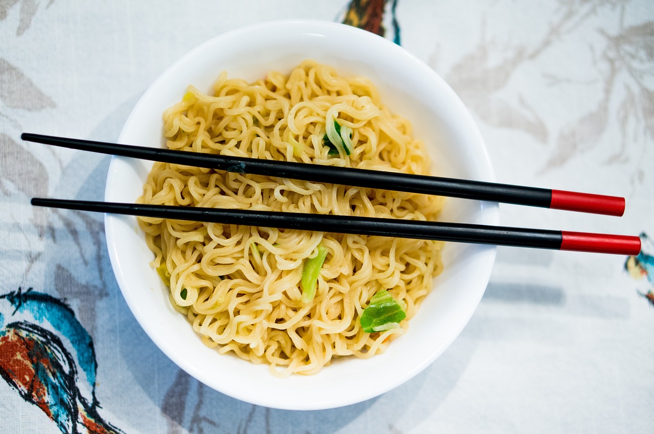 三養(yǎng)火雞面保質(zhì)期雙標(biāo)問題